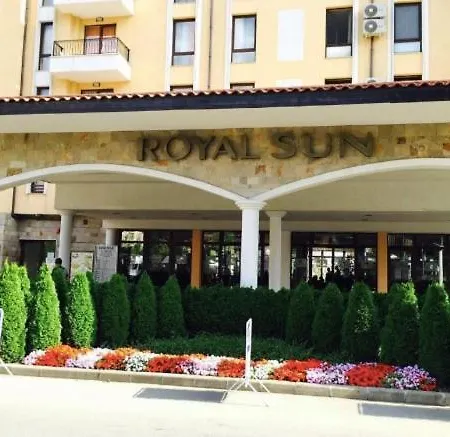 At Royal Sun, Sunny Apartament *